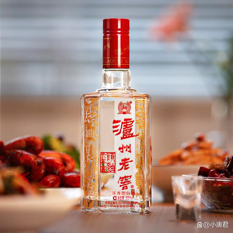 泸州老窖浓香型白酒怎么样?揭秘其卓越口感与品鉴之道